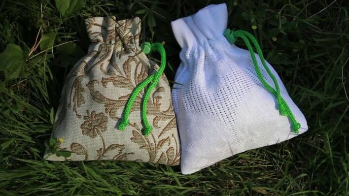 Homemade bags from herbs and stones, which attract success in business