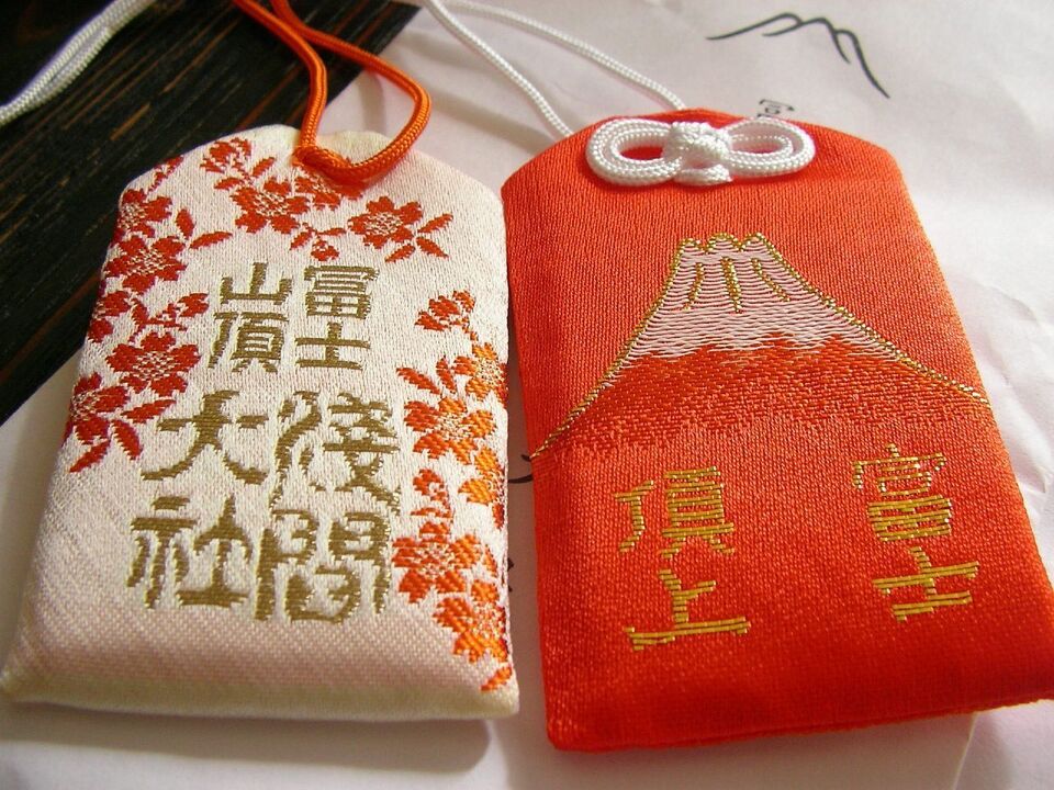 Japanese amulets for good luck